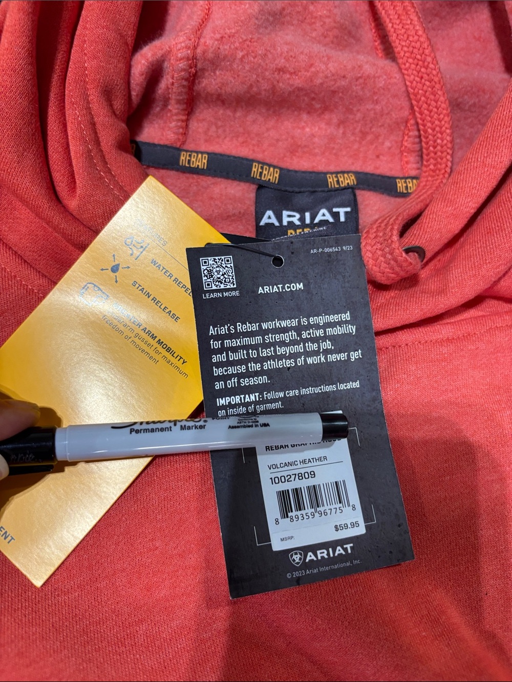 Ariat Pullover,stain release,embroidered sleeve,hood,pocket,fleece lined - Picture 10 of 10